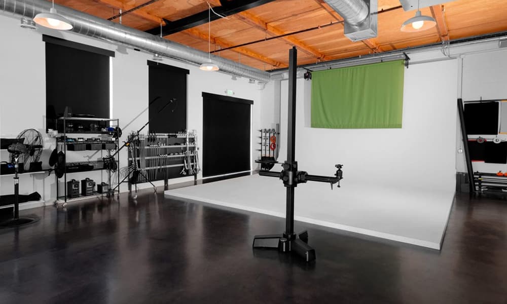 photospace shooting floor — 1,900 ft² with real cyclorama and grip wall